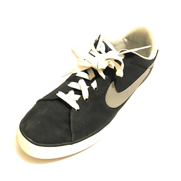 Men's sneakers Nike size 11 1/2 27$ black and whit - Picture 2 of 7